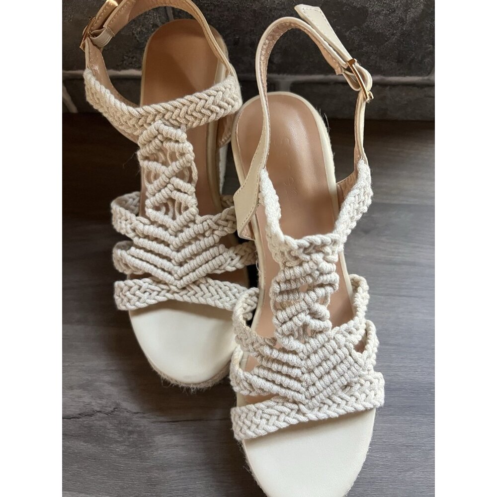 Sopends Espadrille Sandals Crochet Style Buckle Strap Wedge Platform Ivory Sz 8